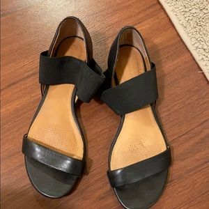 Black strap sandals by Corso Como